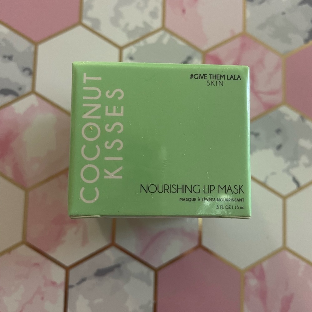 2/$15 Give them Lala - Lip Mask